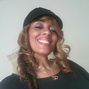 Meet your Posher, Angela